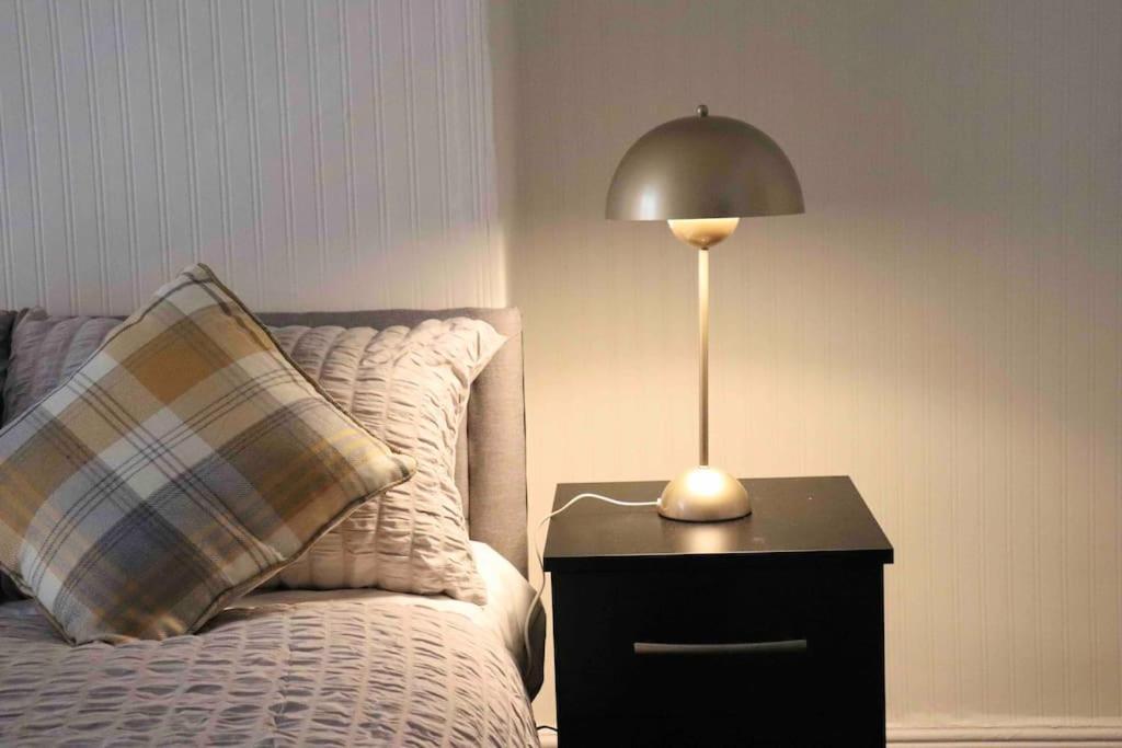 Peaceful 2 Bed House Free Wifi And Parking Apartment Leeds  Exterior photo
