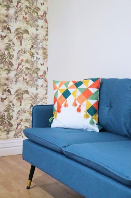 Peaceful 2 Bed House Free Wifi And Parking Apartment Leeds  Exterior photo